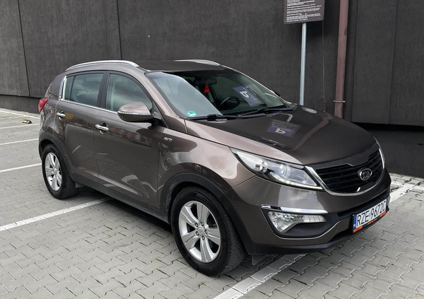 Kia Sportage cena 43900 przebieg: 219110, rok produkcji 2012 z Rzeszów małe 596